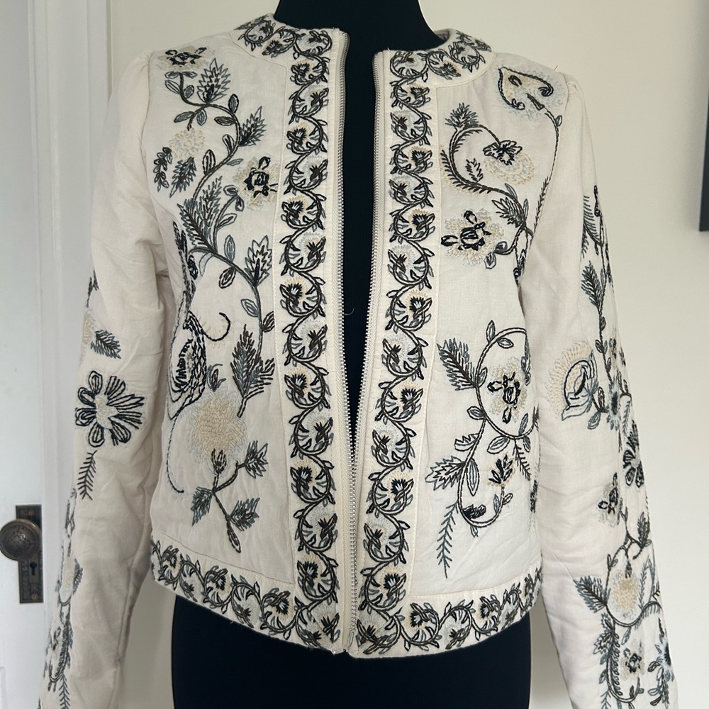 BLUE B Embroidered Quilted  Zip Up Jacket Small